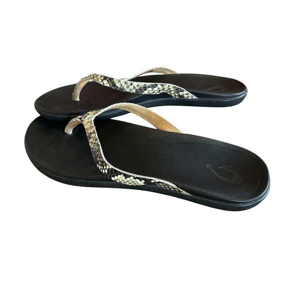 OLUKAI Ho'Opio Women's Size 8/38 Snake Print Leather Thong Flip Flop Sandals - Picture 4 of 7